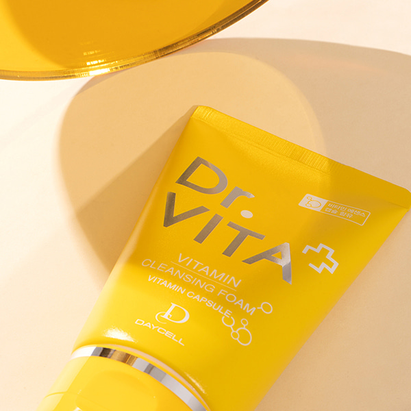 sua-rua-mat-tao-bot-dr-vita-capsule-100ml-sp129-3